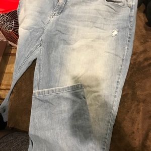 Light wash Boyfriend jeans